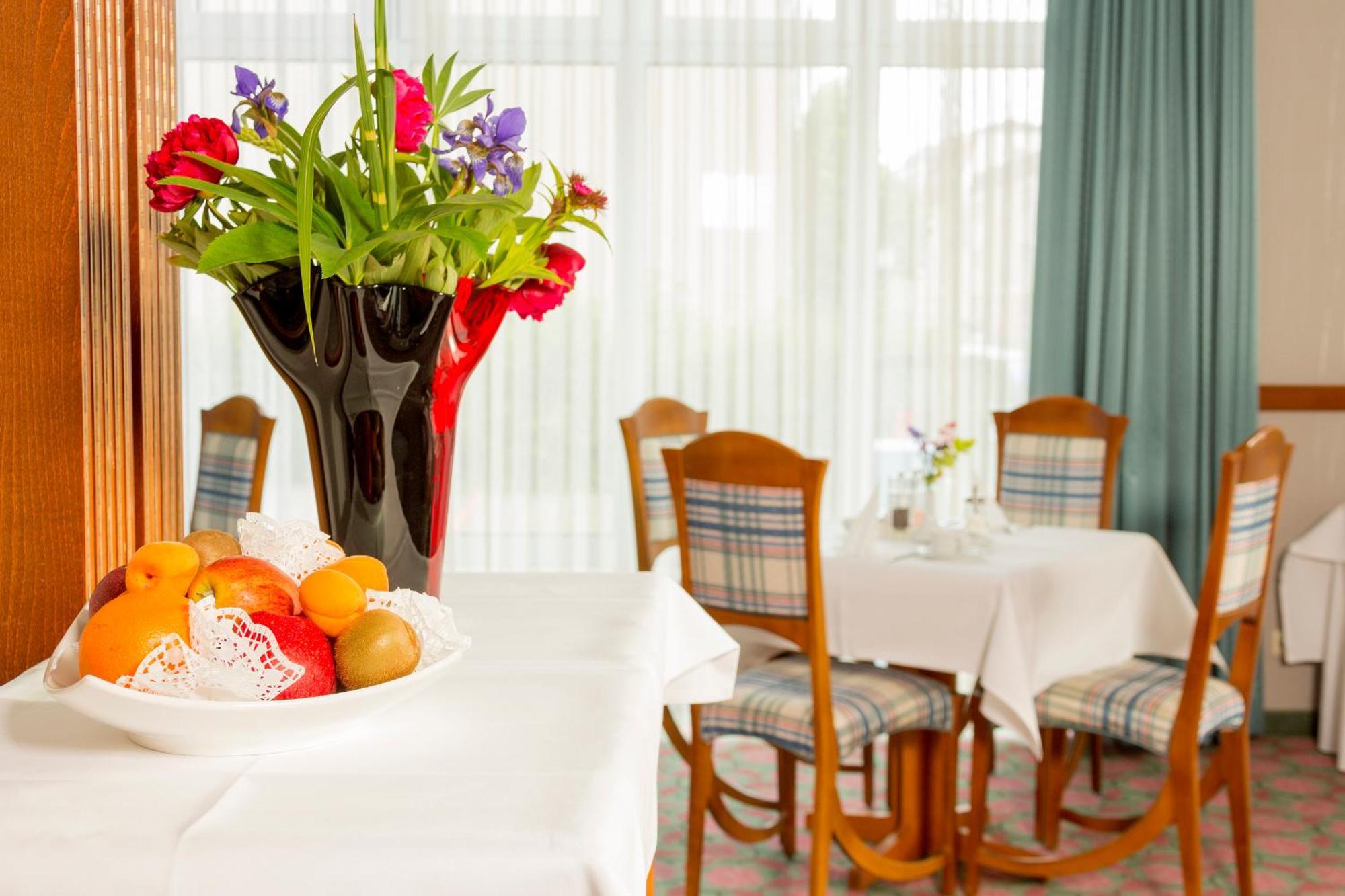 Hotel Kronprinz 2*